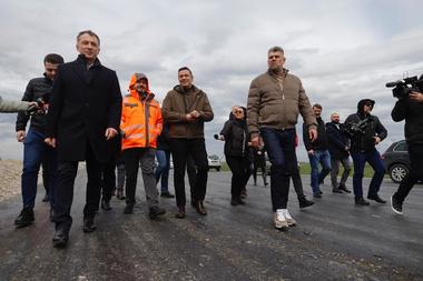 Ciolacu: Nu cred, sincer, că pe agenda de lucru sau de priorităţi a românilor este comasarea alegerilor