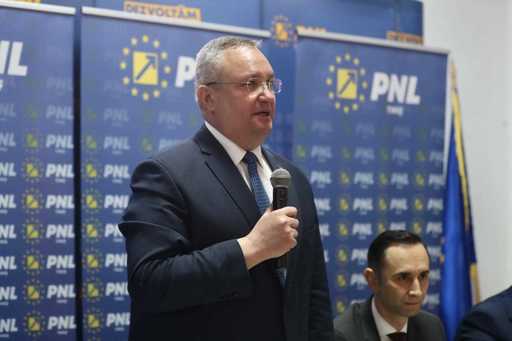 Ciucă, întrebat dacă se teme că va pierde funcţia de preşedinte al PNL când nu va mai fi premier: Mi-e teamă să nu mor neîmpărtăşit, dar, în rest, de ce să îmi fie teamă? / Despre rotativa guvernamentală: Este în plan a se desfăşura aşa cum ne-am asumat