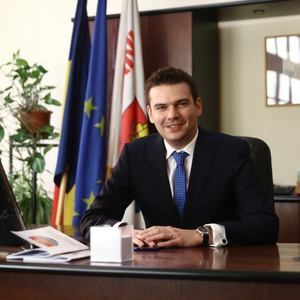 UPDATE - Vicepreşedintele CJ Timiş, Alexandru Proteasa, în incompatibilitate când era consilier local în Moşniţa Nouă/ ANI îl acuză că a votat pentru ca o suprafaţă de teren aparţinând firmei sale a fost trecută în intravilan / Reacţia lui Proteasa