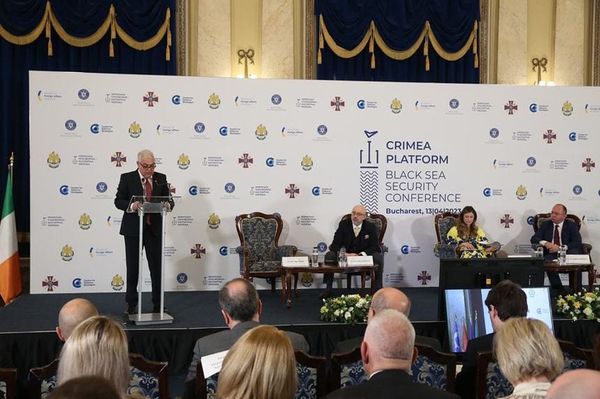 Angel Tîlvăr, ministrul Apărării: România este alături de Ucraina încă din prima zi a războiului. Rusia nu a reuşit să ne despartă şi nici nu a reuşit să-şi atingă obiectivele militare şi strategice