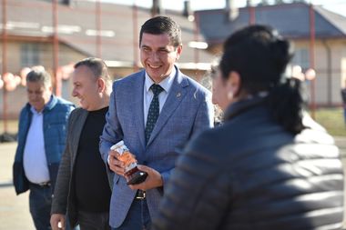 Emil Florian Dumitru (PNL), despre cererea PSD de suspendare a importurilor de cereale din Ucraina: Cum să fii vânător (de voturi) cu puşca îndreptată spre camarazi?