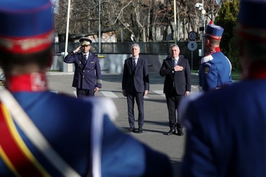 Ministrul de Interne spaniol a exprimat într-o întâlnire cu omologul austriac Gerhard Karner ”angajamentul ferm” de a debloca integrarea deplină a României  şi Bulgariei în Spaţiul Schengen 