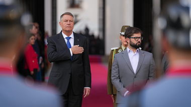 Iohannis: România, ca şi Chile, e interesată de soluţionarea situaţiilor de criză din lume prin dialog, prin instrumente multilaterale şi prin respectarea dreptului internaţional. Avem o misiune comună privind apărarea democraţiei în faţa ameninţărilor - VIDEO