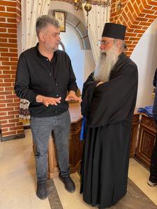 UPDATE - Marcel Ciolacu: Am petrecut câteva zile pe Sfântul Munte Athos pentru a mă ruga pentru sănătatea noastră şi a tuturor semenilor noştri. Am trăit multe momente binecuvântate în acest loc care este tezaurul cel mai de preţ al ortodoxiei - FOTO
