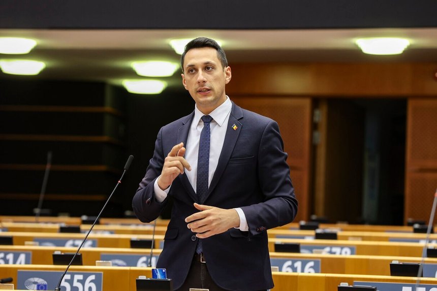 Vlad Gheorghe: Cei care ţin românii în afara Schengen trebuie să plătească! În iunie vom avea vot în Parlamentul European pentru rezoluţia ce susţine cauza României şi Bulgariei, discriminate clar de votul Austriei şi Olandei în Consiliul JAI 