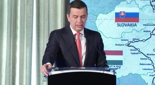 Sorin Grindeanu: Cele 4,5 miliarde prevăzute pentru Ministerul Transporturilor în POIM au fost accesate sută la sută, ceea ce reprezintă o premieră pentru noi, ca ţară. Mai mult, am mai primit o majorare de încă 10%, deci încă 450 de milioane