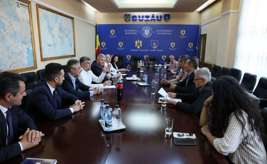 Marcel Ciolacu s-a întâlnit cu profesorii care l-au huiduit la Buzău: Viitorul Guvern trebuie să redea demnitatea şi respectul cuvenit dascălilor! Şi suntem pregătiţi să luăm toate măsurile necesare!