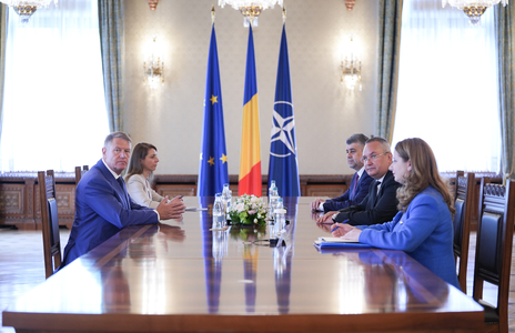 UPDATE - Consultările preşedintelui Klaus Iohannis cu liderii coaliţiei au durat aproximativ o oră / Liderii coaliţiei merg la Palatul Victoria să prezinte sindicatelor termenii acordului