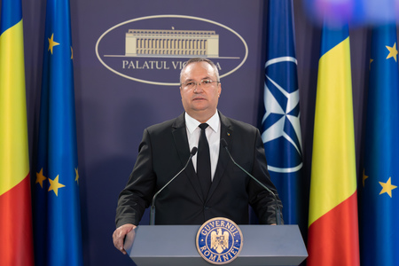 Primele ecouri în presa străină ale demisiei lui Nicolae Ciucă. Reuters: Noul cabinet s-ar putea confrunta cu tensiuni sociale şi presiuni pentru aplicarea reformelor din PNRR / Bloomberg: România a avut şapte prim-miniştri în mai puţin de un deceniu