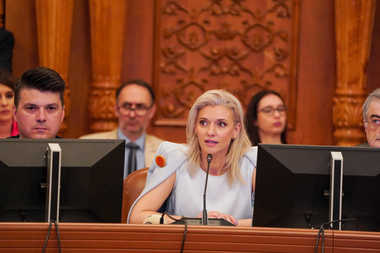 Alina Gorghiu a primit aviz favorabil pentru funcţia de ministru al Justiţiei: Îmi doresc tare mult să vorbim despre justiţie nu ca despre ceva rece, ca despre o instituţie la care mulţi se raportează cu reticenţă / Diana Şoşoacă a făcut scandal