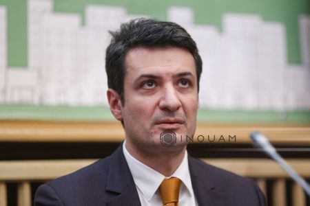 Deputatul PSD Achimaş Cadariu anunţă că va vota Guvernul în Parlament după ce premierul Marcel Ciolacu i-a promis că Legea privind Planul Naţional de Combatere a Cancerului va fi implementată

