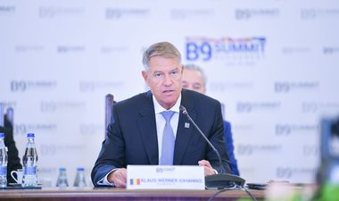 Preşedintele Klaus Iohannis, la o reuniune în format restrâns dedicată pregătirii Summitului NATO de la Vilnius / O atenţie specială va fi acordată angajamentului susţinut al Alianţei pentru Ucraina