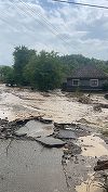 Ministrul Mediului, în judeţele Hunedoara şi Arad, afectate de inundaţii: Avem cote în scădere şi nu sunt oameni în pericol / Se intervine în continuare pentru evacuarea apei şi decolmatarea fântânilor / Localităţi fără curent şi apă potabilă

