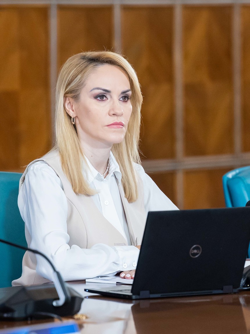 Ministrul Familiei, Gabriela Firea, a fost chemată la Guvern pentru o discuţie cu premierul Marcel Ciolacu, în urma scandalului legat de centrele pentru bătrâni din Voluntari - surse