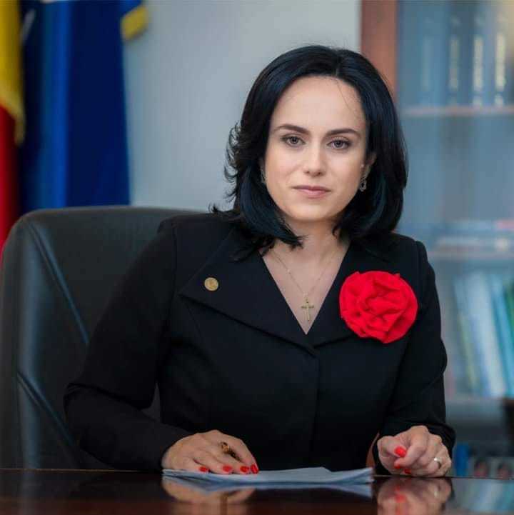 Simona Bucura Oprescu, votată în şedinţa conducerii PSD pentru a prelua Ministerul Muncii / Natalia Intotero, la Ministerul Familiei - surse