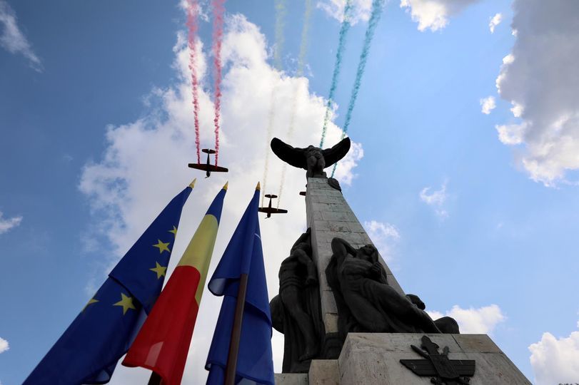 Marcel Ciolacu: De Ziua Aviaţiei Române şi a Forţelor Aeriene Române, vreau să le mulţumesc tuturor aviatorilor, civili şi militari, pentru tot ceea ce fac zi de zi cu mult profesionalism