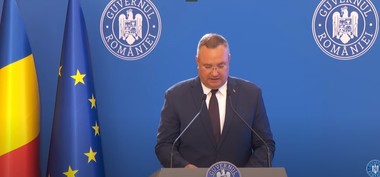 Nicolae Ciucă, la semnarea contractelor din PNRR pentru dotări în şcoli şi grădiniţe: Alocarea de fonduri pentru educaţie este o investiţie în noi înşine şi în viitorul nostru, care merită şi trebuie făcută. Niciun ban nu trebuie precupeţit!