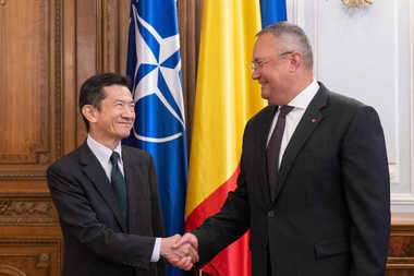 Ciucă: Construcţia podului de la Brăila, o poveste de succes şi un simbol al cooperării româno-japoneze. Îmi doresc ca acest proiect să crească interesul exprimat de companiile japoneze pentru construcţia unui nou pod peste Dunăre, spre Bulgaria