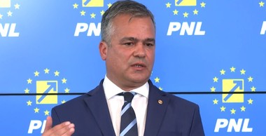 Adrian Veştea: Nu suntem adepţii de a creşte, sub nicio formă, impozitele în zona mediului de afaceri / Suntem mai degrabă implicaţi în eficientizarea actului administrativ

