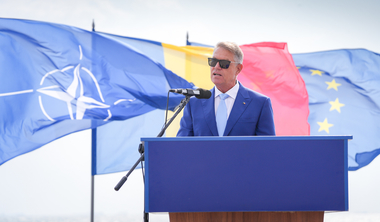 Iohannis, la Ziua Marinei: România se bucură în prezent de cele mai solide garanţii de securitate, din dubla postură a ţării noastre de beneficiar şi, totodată, de contribuitor important la îmbunătăţirea securităţii regionale şi euroatlantice