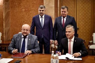Marcel Ciolacu: Încurajez autorităţile locale să acceseze fondurile puse la dispoziţie pentru eficientizarea sistemelor centralizate de alimentare cu energie termică

