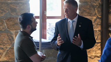 Iohannis, scrisoare către Zelenski: Vom continua să fim alături de ţara dumneavoastră atât timp cât va fi nevoie, până la victoria împotriva agresiunii, eliberarea întregului teritoriu al Ucrainei