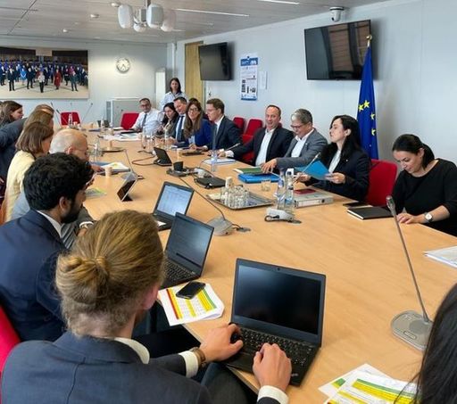 Ministrul Adrian Câciu, concluziile vizitei de lucru la Bruxelles: Reprezentanţii Comisiei au înţeles că investiţiile aflate în întârziere, cu risc de neimplementare prin PNRR, trebuie mutate în Politica de Coeziune, pentru a beneficia de încă 3 ani