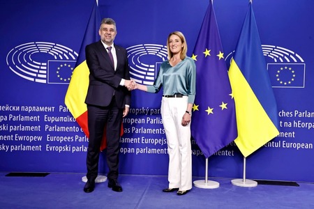 Premierul Marcel Ciolacu: Mă bucur să constat că Preşedinta Parlamentului European, Roberta Metsola, recunoaşte eforturile financiare şi logistice uriaşe făcute de România pentru a sprijini Ucraina şi Republica Moldova