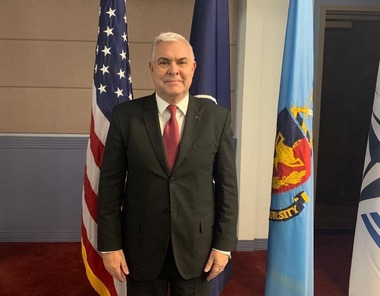 Ministrul Apărării, întrebat dacă se teme că va fi schimbat din funcţie: Nu, pentru că poziţia pe care o ocup nu am ocupat-o prin concurs, iar cei care m-au numit au şi dreptul să mă revoce