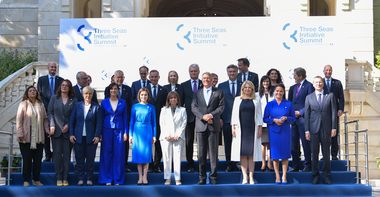 Declaraţia Comună a celui de-al VIII-lea Summit al Iniţiativei celor Trei Mări: Recunoaştem angajamentul şi eforturile substanţiale ale Ucrainei şi Republicii Moldova de a îndeplini condiţiile necesare în procesul de aderare la UE