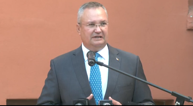 Nicolae Ciucă, la deschiderea anului şcolar: Să ţineţi cont de faptul că a învăţa este un obiectiv individual, prin învăţare reuşiţi să vă formaţi propria carieră profesională, să decideţi ce faceţi în viitor - FOTO, VIDEO
