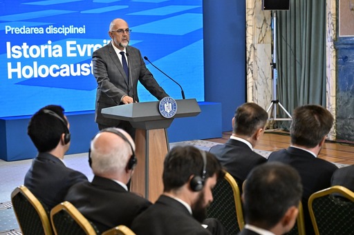 Kelemen Hunor, despre predarea în şcoli a Istoriei Evreilor. Holocaustul:  Facem o încercare curajoasă de a ajuta generaţiile tinere să înţeleagă de ce trebuie dărâmate zidurile prejudecăţilor