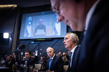 Mircea Geoană: Ministrul Apărării din Statul Israel, invitat, în această dimineaţă, alături de miniştrii Apărării din NATO. Ne-a informat cu privire la situaţia actuală din Israel şi atrocităţile comise de Hamas
