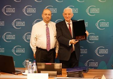 Preşedintele Curţii de Conturi le-a mulţumit membrilor Curţii care şi-au încheiat mandatul, pentru ”contribuţia pe care aceştia au adus-o instituţiei supreme de audit”