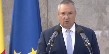 Nicolae Ciucă: Cinstim Ziua Armatei României într-un context politic şi de securitate tulburător prin semnificaţia şi importanţa conflictelor armate deschise / România este astăzi respectată inclusiv pentru eficienţa şi determinarea Armatei României