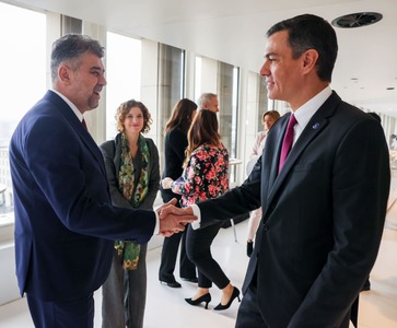 Ciolacu, întâlnire cu omologul spaniol la Bruxelles: Pedro Sanchez m-a asigurat că aderarea României la Schengen este pe agenda preşedinţiei spaniole rotative a Consiliului UE