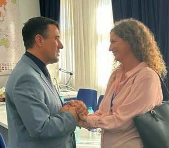 Secretar de stat în MAE, după întâlnirea cu soţia românului care este ostatic în Fâşia Gaza: România va continua eforturile diplomatice pentru eliberarea rapidă şi necondiţionată a ostaticilor