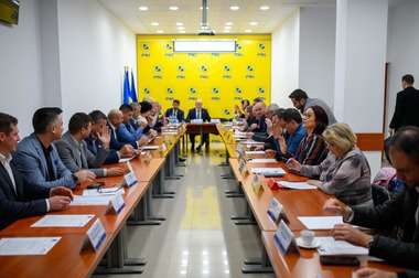 Costel Alexe: Ultimii trei ani au demonstrat că administraţia liberală conduce Iaşiul în direcţia bună / Vom continua să luptăm pentru binele judeţului nostru

