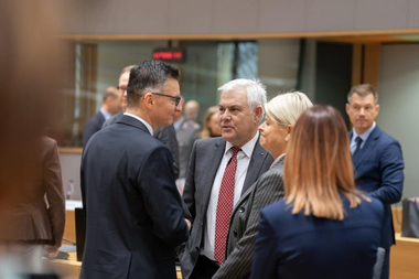 Angel Tîlvăr, la reuniunea Consiliului Afaceri Externe de la Bruxelles: Este important să rămânem focalizaţi pe Regiunea Mării Negre şi să menţinem unitatea în ceea ce priveşte susţinerea Ucrainei
