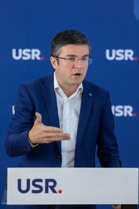 Irineu Darău (USR): Această lege a pensiilor are mari şanse să aibă soarta legii Olguţei Vasilescu, care promitea în 2019, an preelectoral, că până în 2020 vor creşte toate pensiile cu aproximativ 60% / E o mare minciună