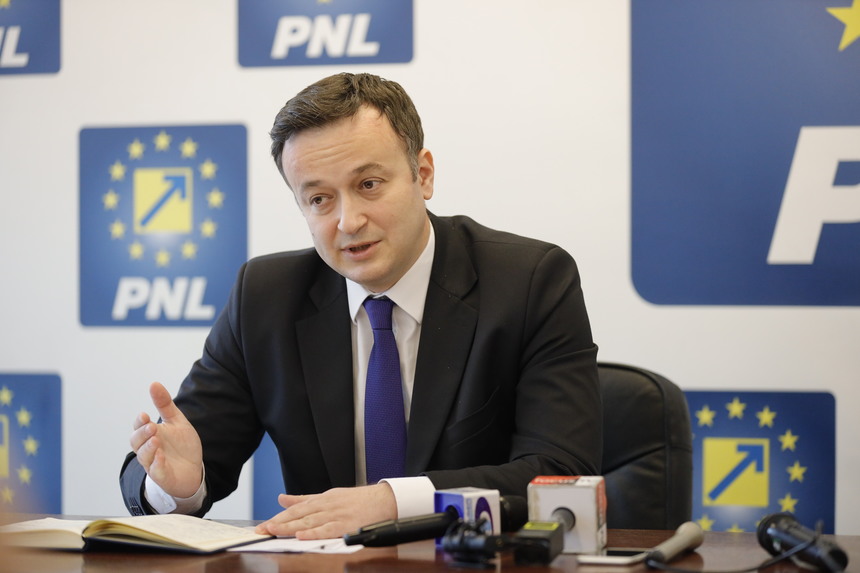 Avrămescu (PNL): PNL a dovedit şi azi că îşi menţine angajamentul luat în faţa pensionarilor români votând proiectul legii pensiilor. Mai departe implementarea legii trebuie să fie făcută cu responsabilitate