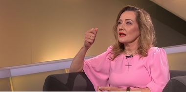 Elena Lasconi, întrebată dacă ar candida la alegerile prezidenţiale: Mi se pare că e o pălărie prea mare, dar eu am intrat ca să fac bine pentru ţară / Şi dacă aş şti că aş putea să schimb în bine ţara, aş face orice, inclusiv aş candida la prezidenţiale