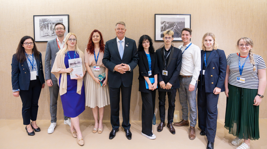 Iohannis, întâlnire cu reprezentanţii European Youth Forum / Discuţii despre programul Săptămâna Verde, inclus în structura anului şcolar în România începând cu acest an