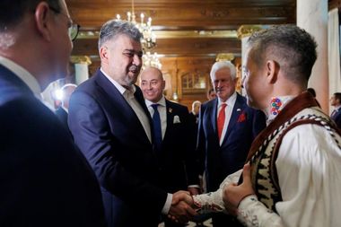 Ciolacu: Renunţarea la vize şi programul Visa Waiver vor deveni realitate din anul 2025
