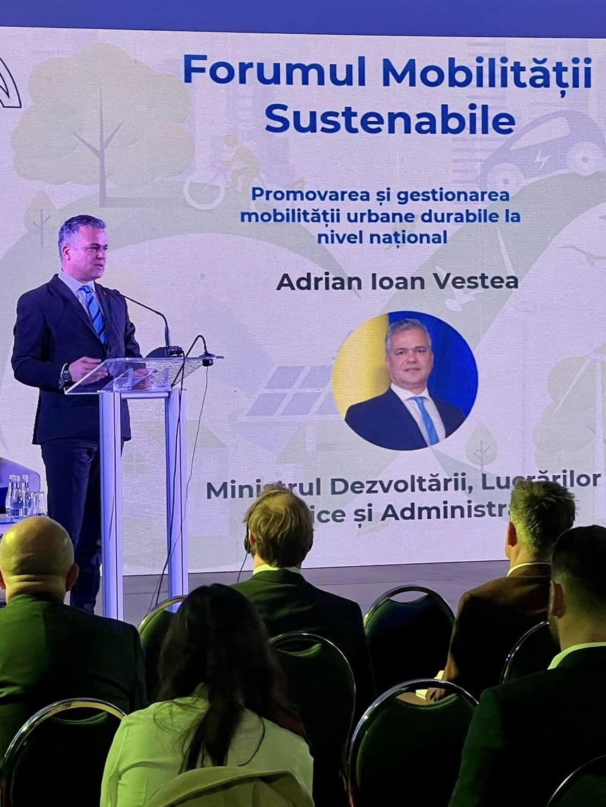 Adrian Veştea, la Forumul mobilităţii sustenabile: Ministerul Dezvoltării are la dispoziţie 165 de milioane de euro pentru achiziţionarea a 13.200 de puncte de reîncărcare pentru vehicule electrice, până în semestrul al doilea din 2026