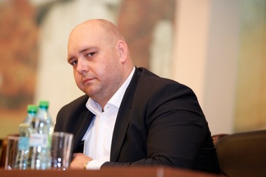 UPDATE - Fostul deputat Adrian Mocanu, numit preşedinte interimar al filialei judeţene PNL Buzău/ Gabriel Avrămescu: Nu pot să fac echipă decât cu persoane cu care sunt compatibil din punctul de vedere al educaţiei