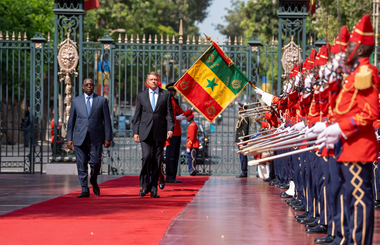 Administraţia Prezidenţială, după ce Klaus Iohannis a anunţat că va instrui biroul de presă să informeze despre costurile turneului în Africa: Zborurile oficiale, sub incidenţa informaţiilor clasificate / Detalierea cheltuielilor, în execuţia bugetară