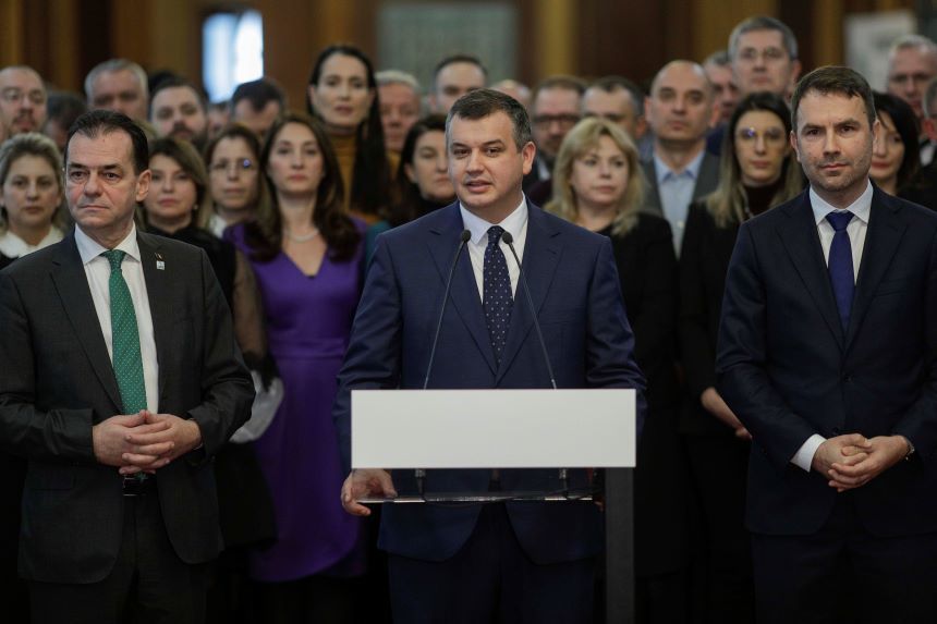 USR, PMP şi Forţa Dreptei au anunţat Alianţa Dreapta Unită / Drulă: Alternativa este aici, suntem noi! / Tomac: Vom câştiga alegerile europarlamentare / Orban: Astăzi, speranţa renaşte în România - FOTO
