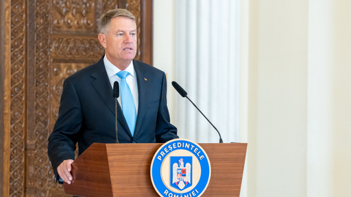 Iohannis, la ceremonia de decorare a Asociaţiei Code for Romania: În timpul celor mai puternice crize, pandemia de COVID-19 şi războiul din Ucraina, v-aţi mobilizat exemplar