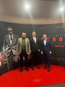 Premierul Marcel Ciolacu, cu Alfred Simonis, preşedintele interimar al Camerei Deputaţilor, şi Sorin Grindeanu, ministrul Transporturilor, la premiera filmului ”Ferrari”